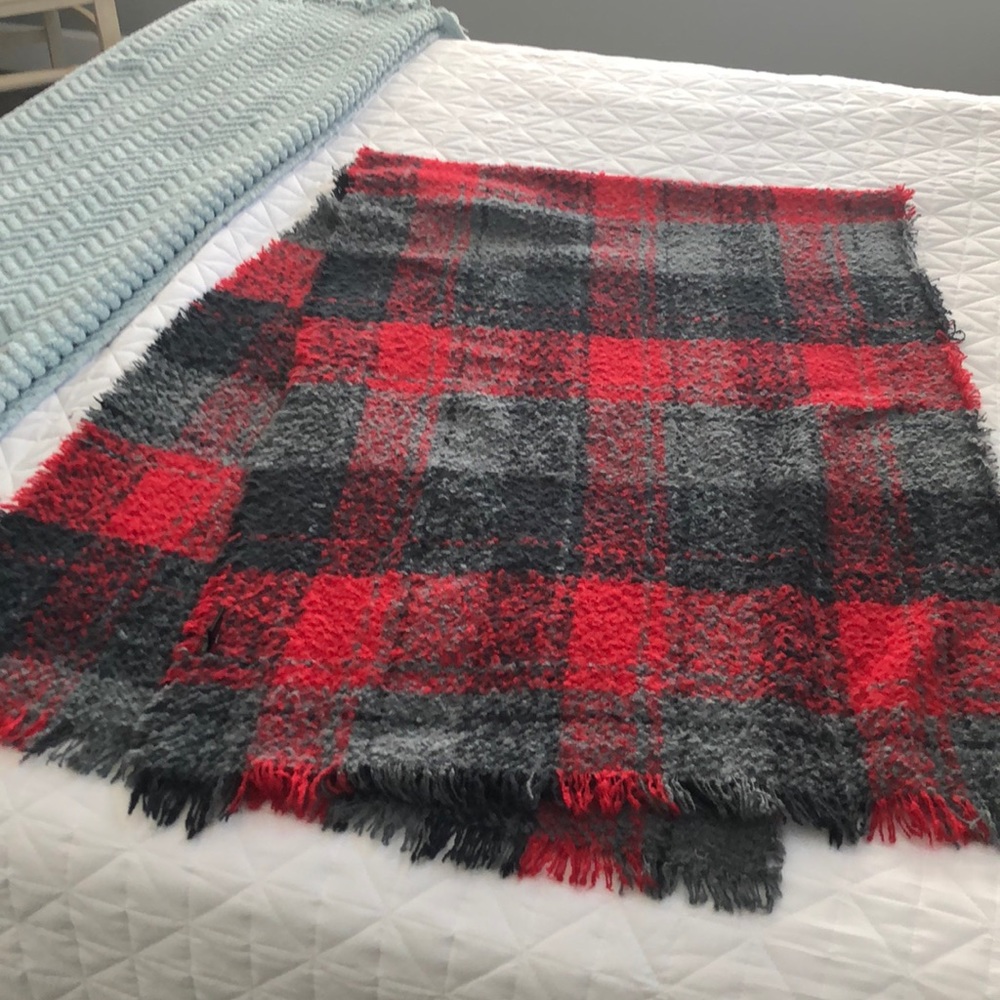 Black/Red/Gray Scarf